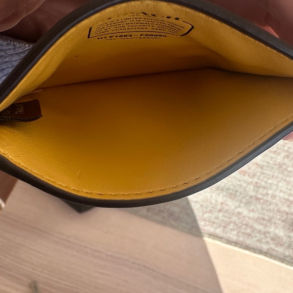 NWOT Coach x PAC-MAN Limited Edition Card Holder - Picture 7 of 9